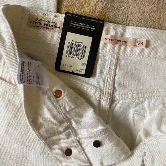 LEVI'S Wedgie Straight Fit Women's Jeans (Size: 24x28) NWT - Picture 7 of 14